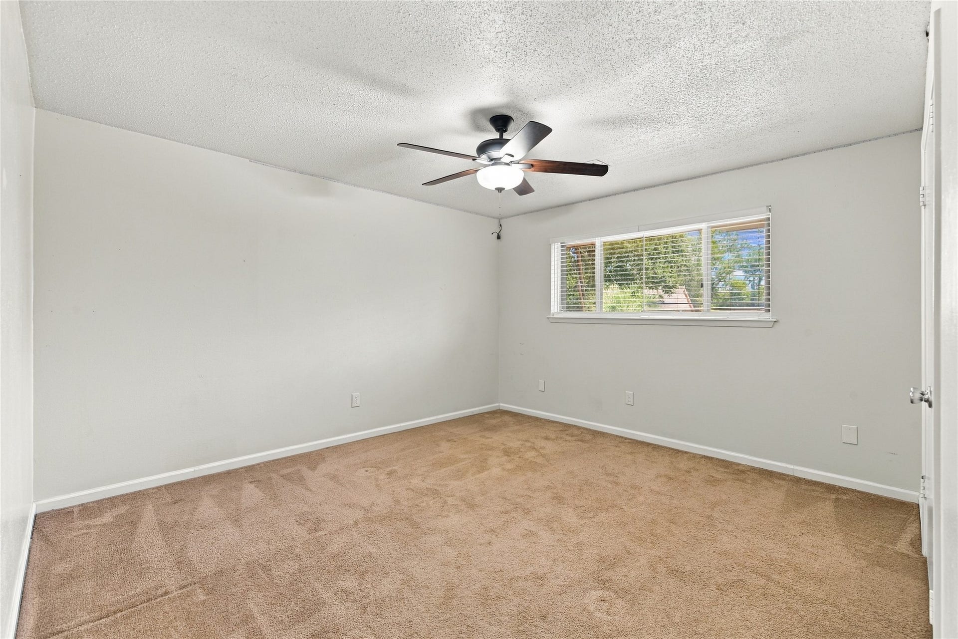 2711 WILLIAMSBURG DRIVE, Dickinson, TX 77539 2711 WILLIAMSBURG DRIVE, Dickinson, TX 77539