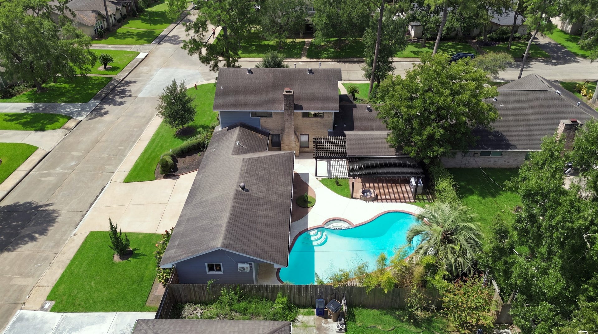 2711 WILLIAMSBURG DRIVE, Dickinson, TX 77539 2711 WILLIAMSBURG DRIVE, Dickinson, TX 77539