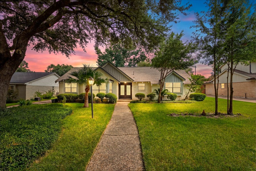 Property photo for 12523 Honeywood Trail, Houston, TX