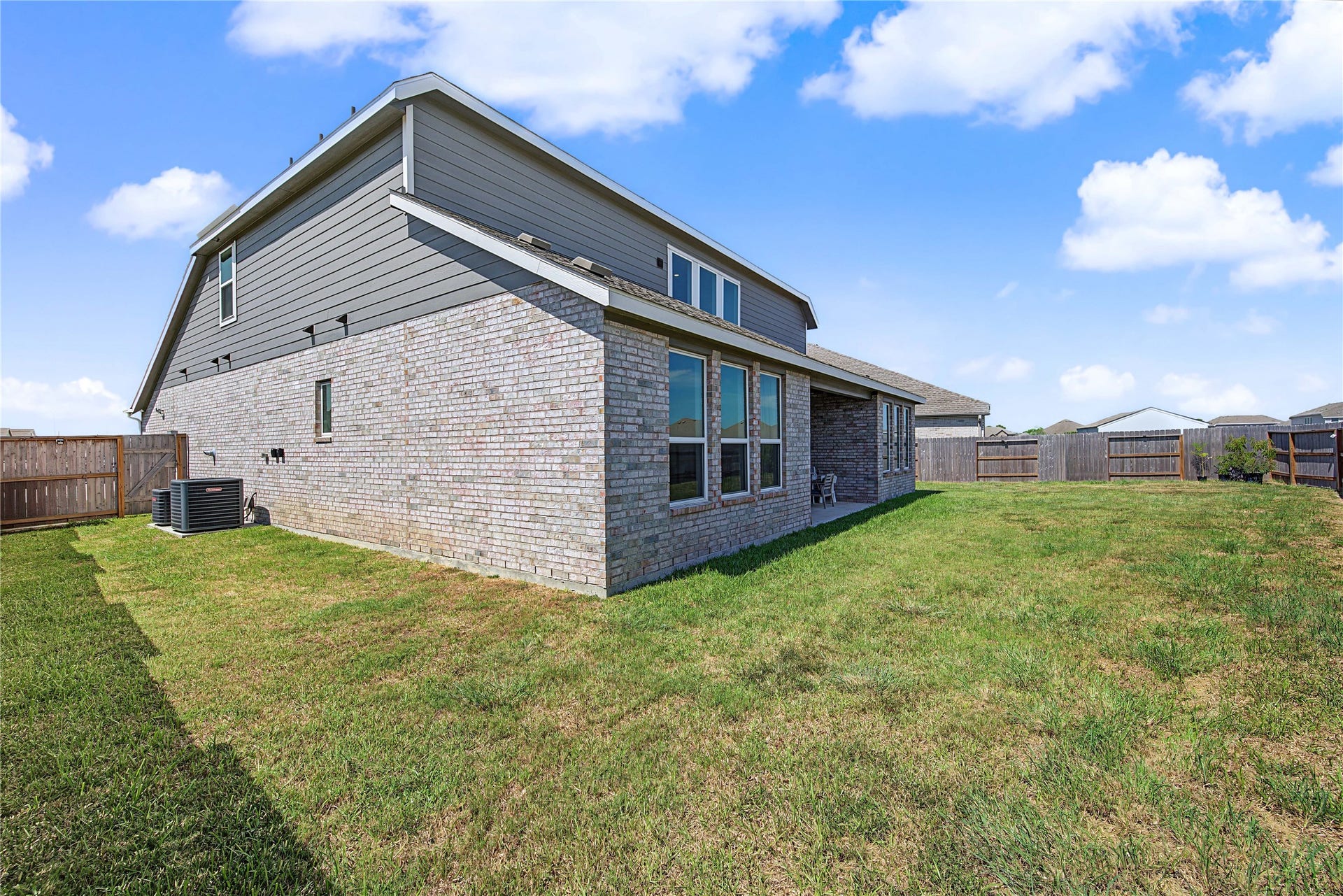 5343 Pompano Loop, Baytown, TX 77521