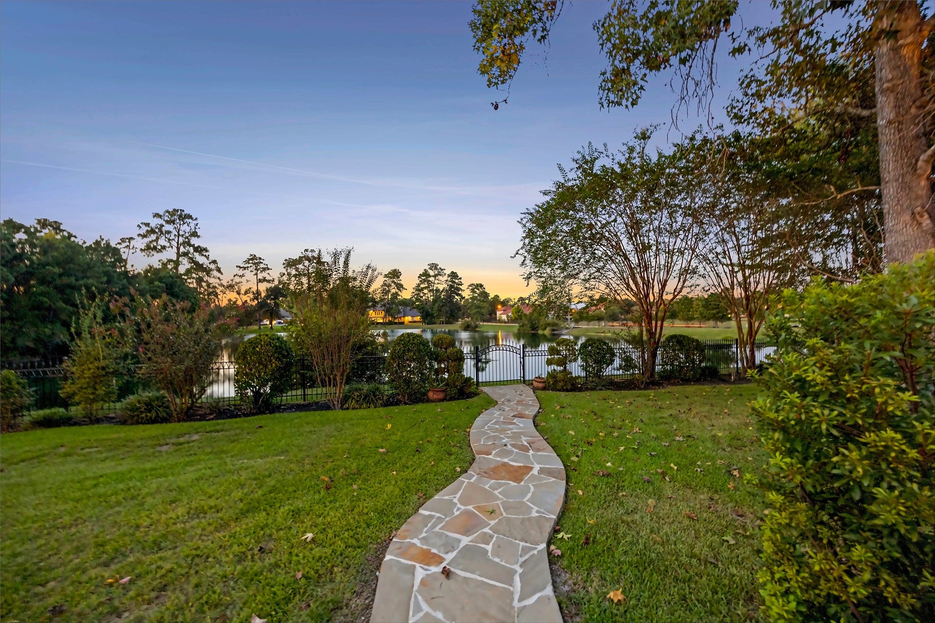 7806 Bent Green Lane, Spring, TX 77389 7806 Bent Green Lane, Spring, TX 77389