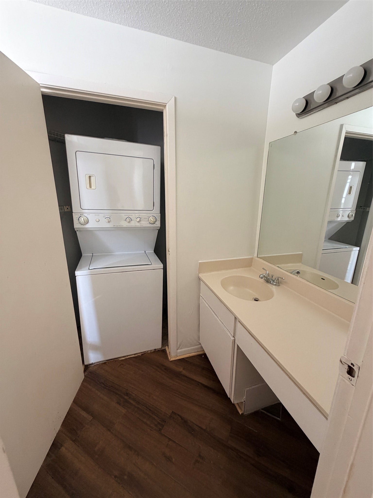 7901 Cambridge Street, #31, Houston, TX 77054 7901 Cambridge Street, #31, Houston, TX 77054