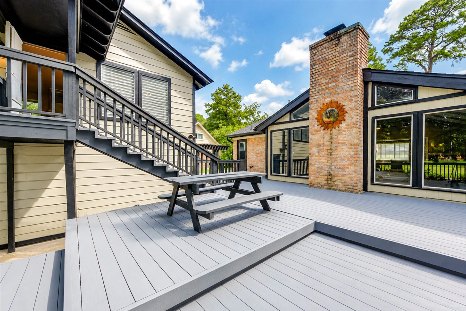 814 Stone Mountain Drive, Conroe, TX 77302 Expansive Outdoor Deck