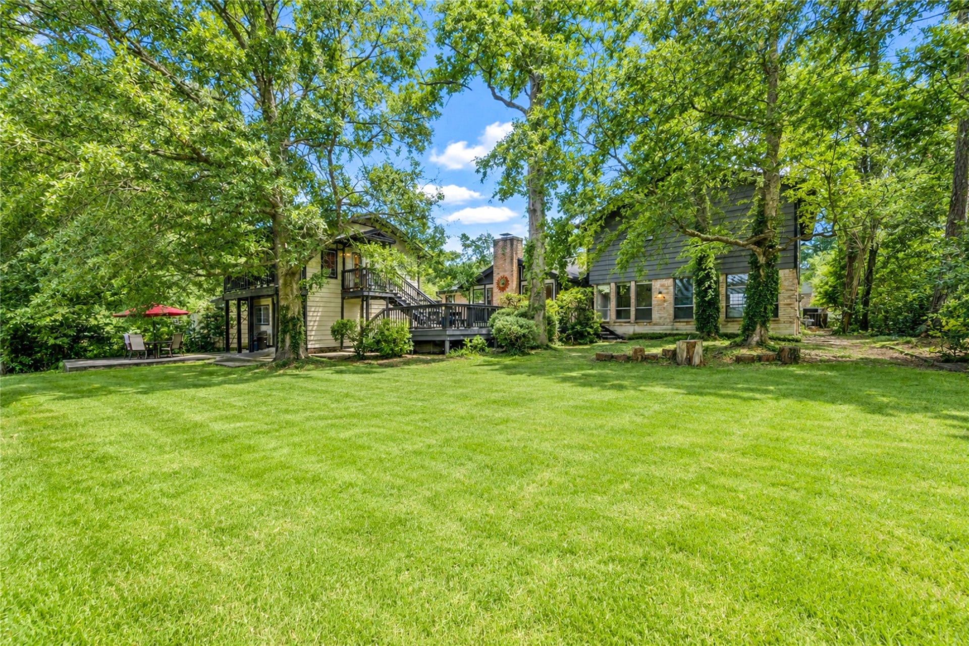 814 Stone Mountain Drive, Conroe, TX 77302 Spacious Backyard