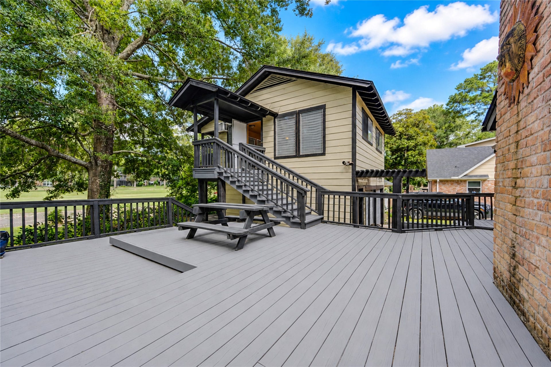 814 Stone Mountain Drive, Conroe, TX 77302 Oversized Deck with Gold Course Views
