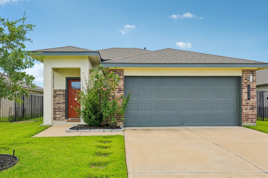 Property photo for 1514 Truckee River Drive, Rosharon, TX