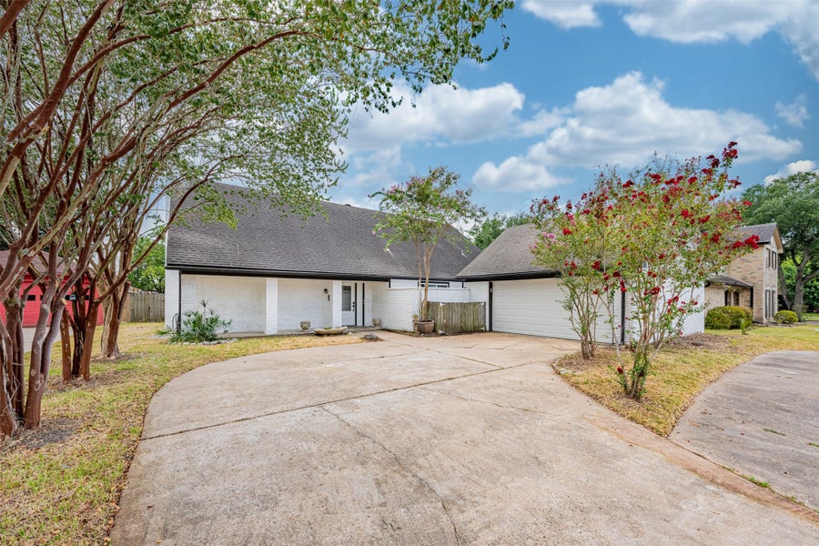 Property photo for 6215 Portal Drive, Houston, TX