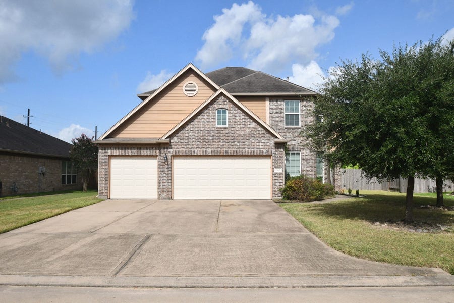 Property photo for 15447 Signal Ridge Way, Cypress, TX