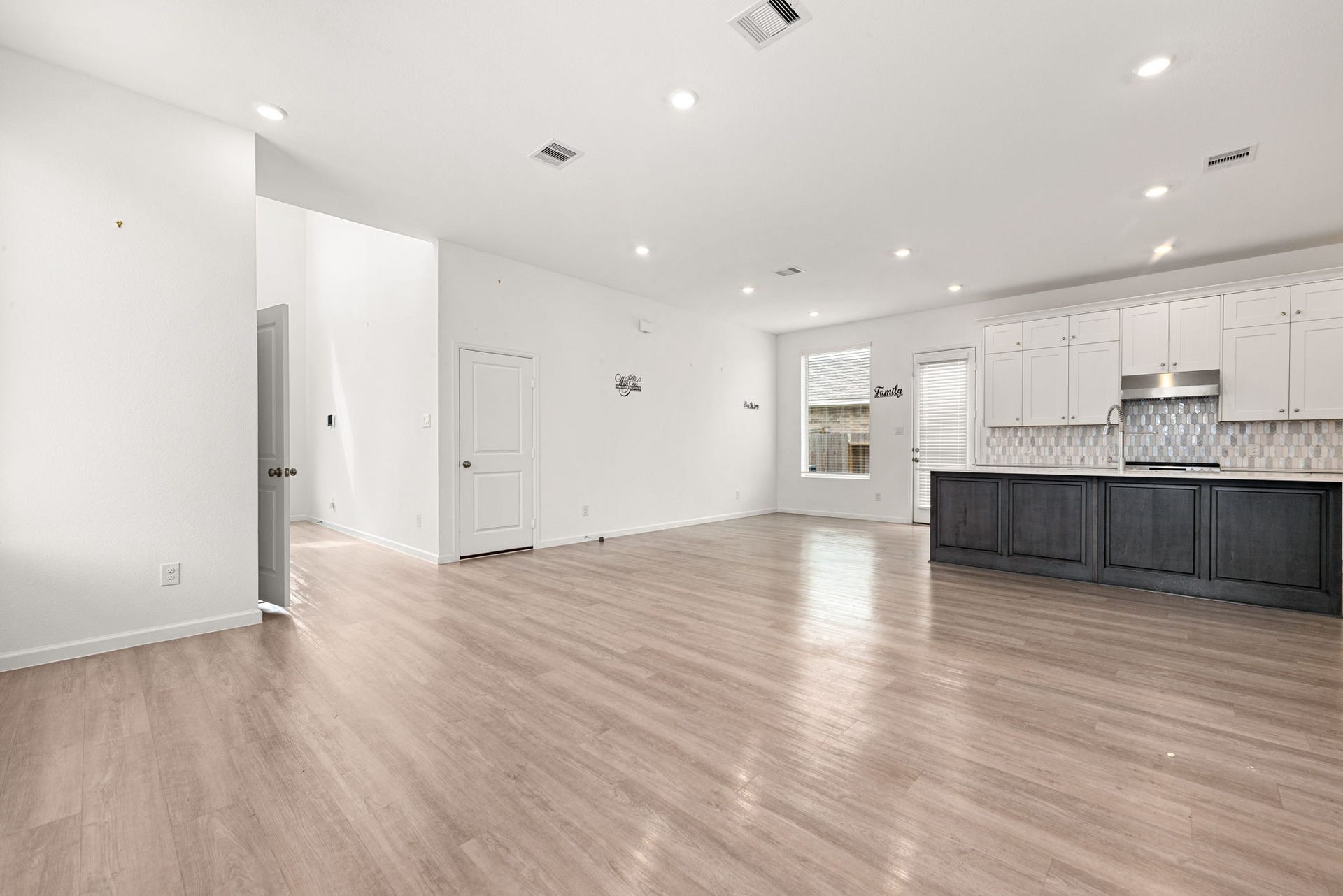 3024 Andiamo Lane, Katy, TX 77493 3024 Andiamo Lane, Katy, TX 77493
