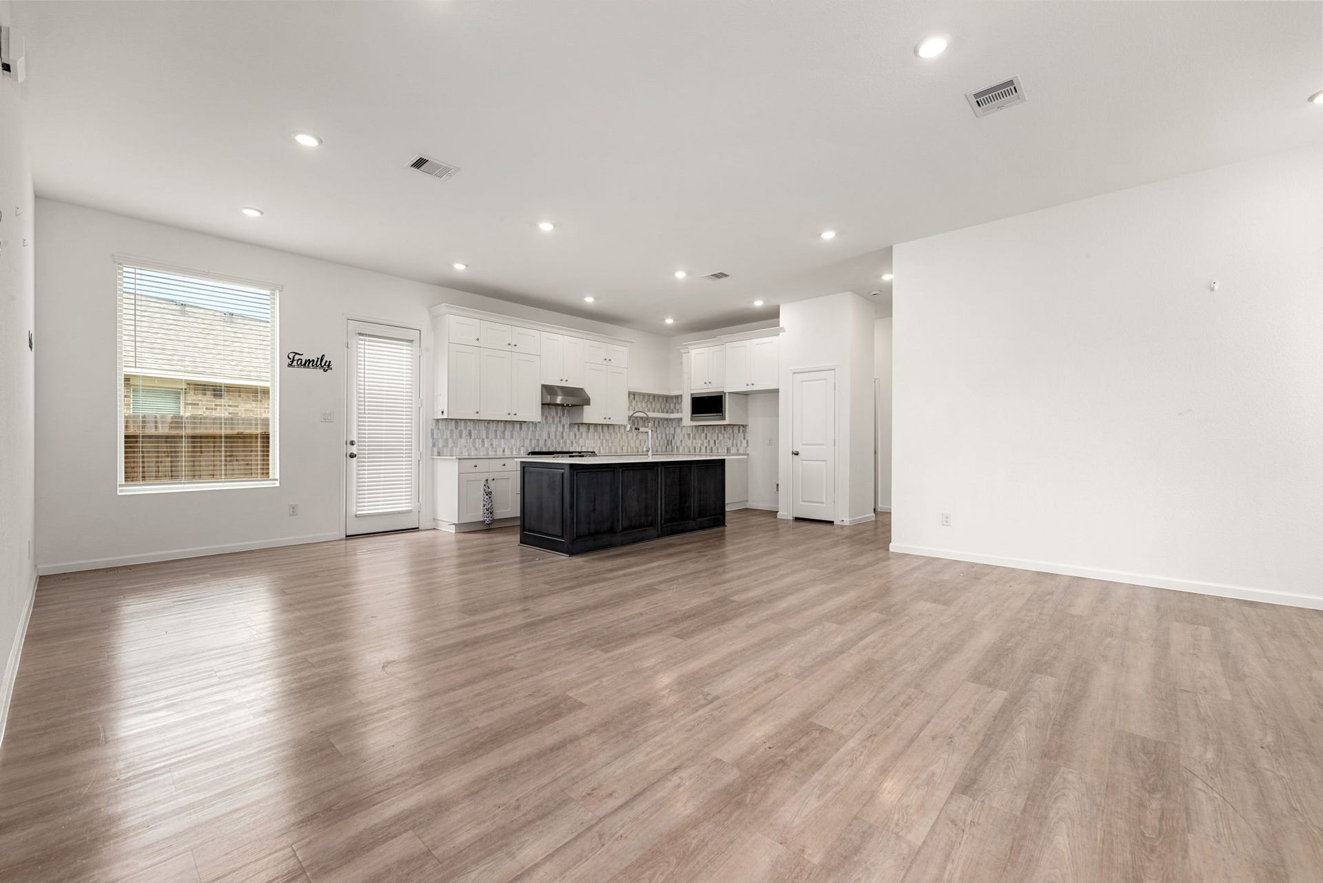 3024 Andiamo Lane, Katy, TX 77493 3024 Andiamo Lane, Katy, TX 77493