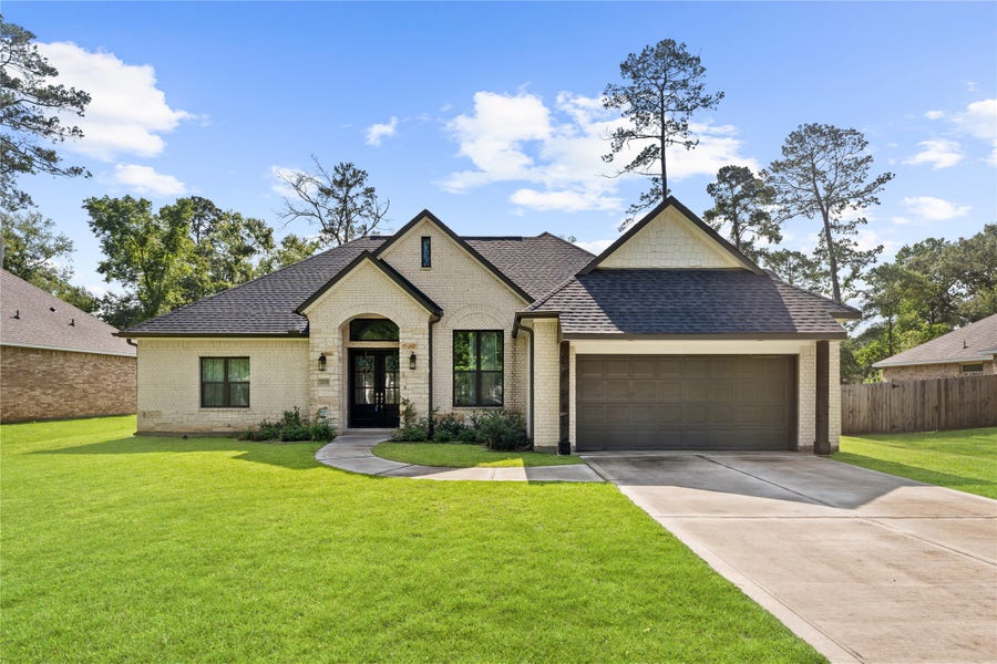 Property photo for 2650 Fountain View Street, New Caney, TX