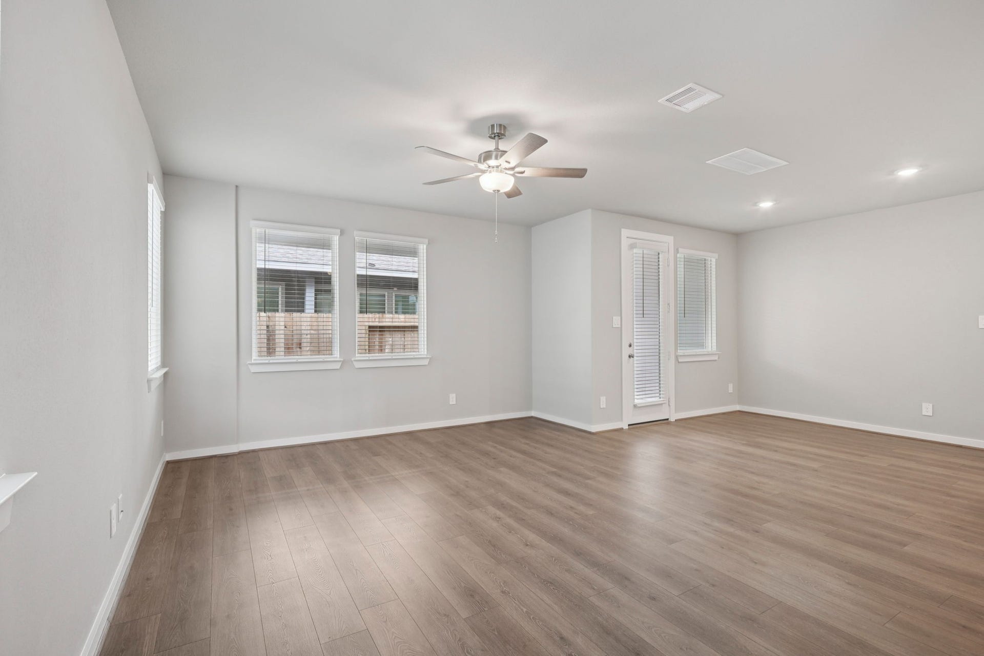 19967 Emerald Bend Way, Atascocita, TX 77346