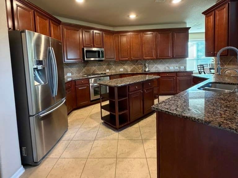 6846 Fitzgerald Court, Sugar Land, TX 77479 6846 Fitzgerald Court, Sugar Land, TX 77479