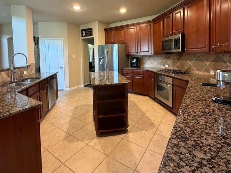 6846 Fitzgerald Court, Sugar Land, TX 77479 6846 Fitzgerald Court, Sugar Land, TX 77479