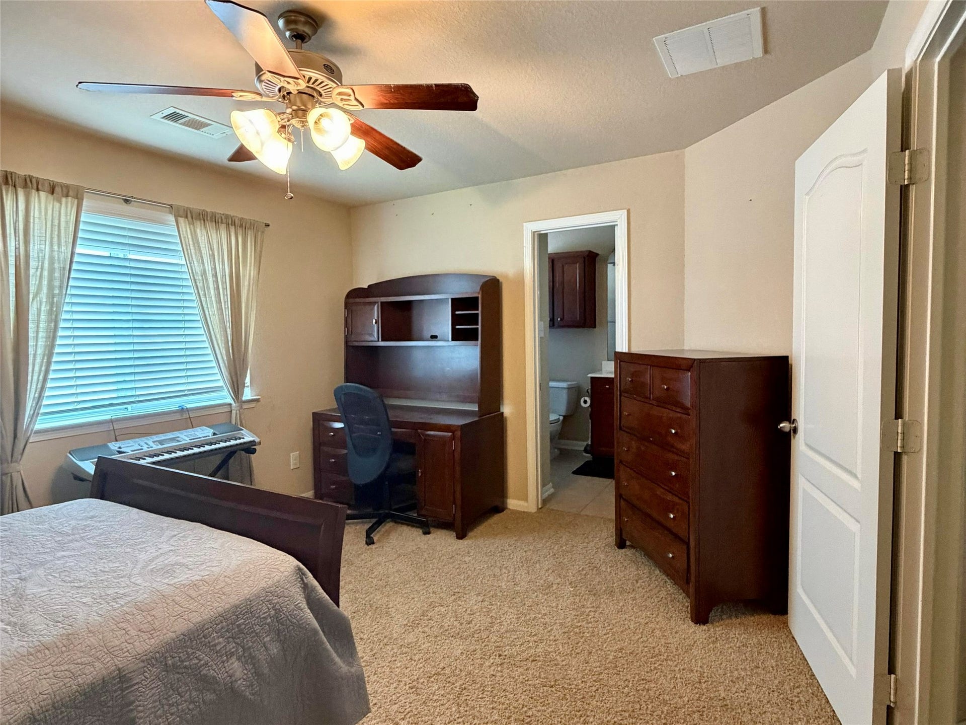 6846 Fitzgerald Court, Sugar Land, TX 77479 6846 Fitzgerald Court, Sugar Land, TX 77479