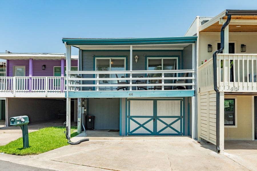 Property photo for 46 Harbour Circle, Galveston, TX