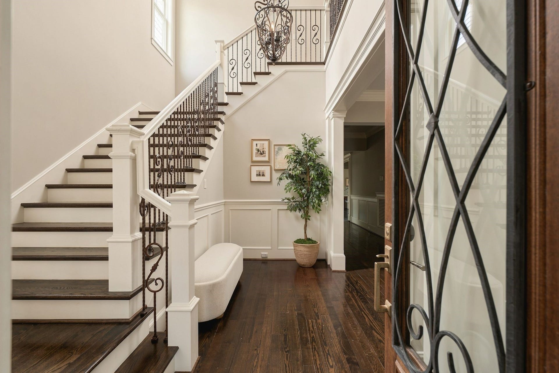 2012 Harvard Street, Houston, TX 77008 The interior begins with rich reclaimed pine floors that carry a story of their own, uniquely harvested from a nearby historic building to provide a warmth and character.