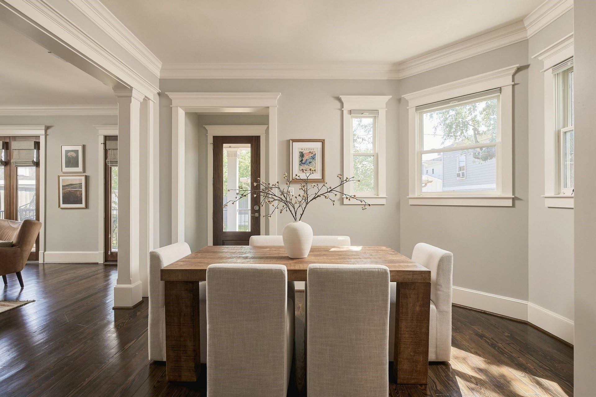 2012 Harvard Street, Houston, TX 77008 Offering endless opportunities for entertaining with this light filled breakfast area, oversized island with room for seating and a formal dining room.