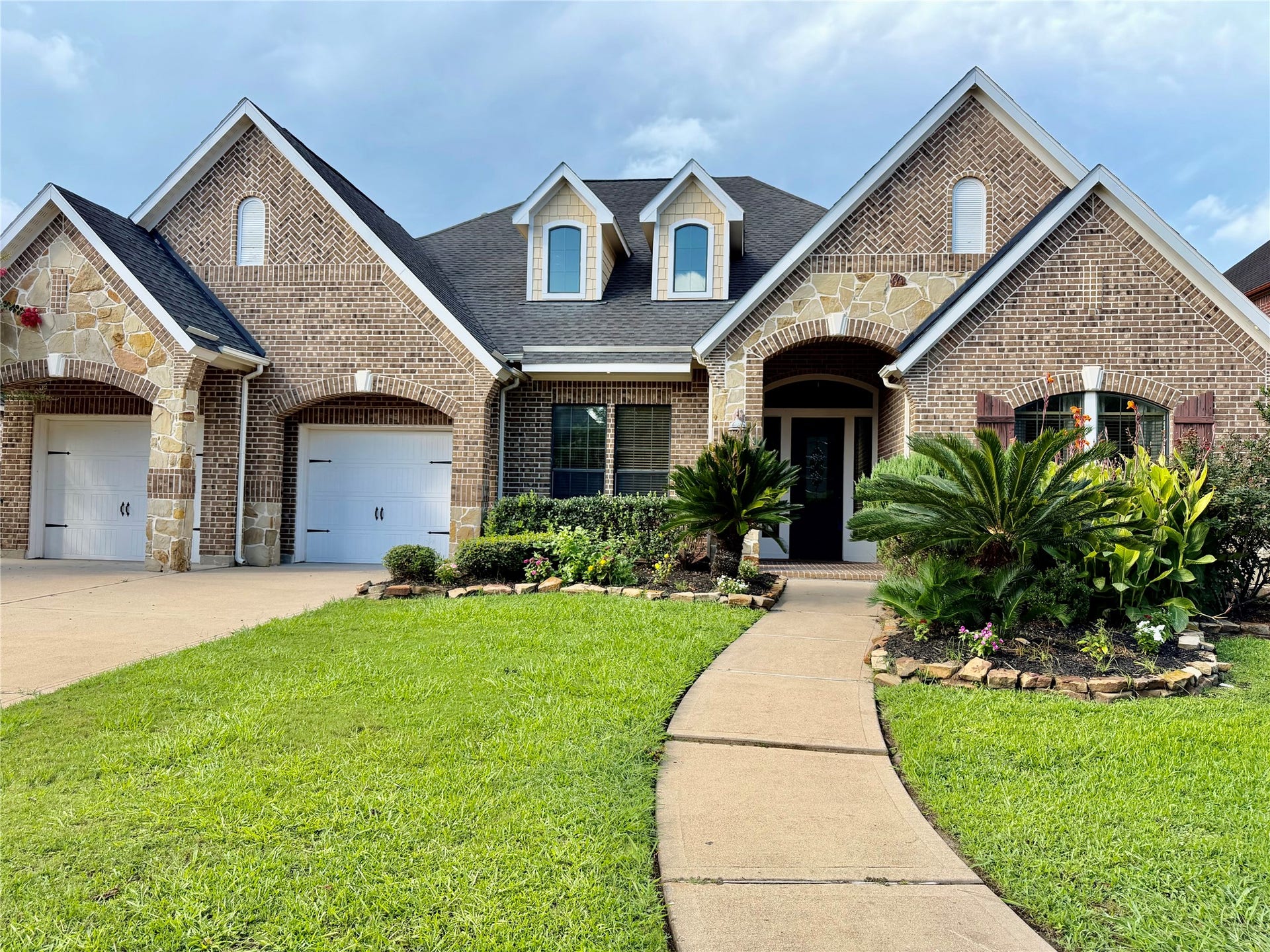 6223 Duke Trail Lane, Sugar Land TX 77479