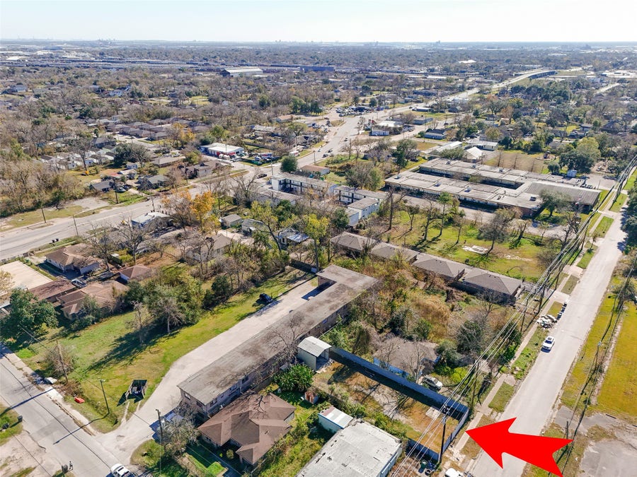Property photo for 3930 Pickfair Street, Houston, TX