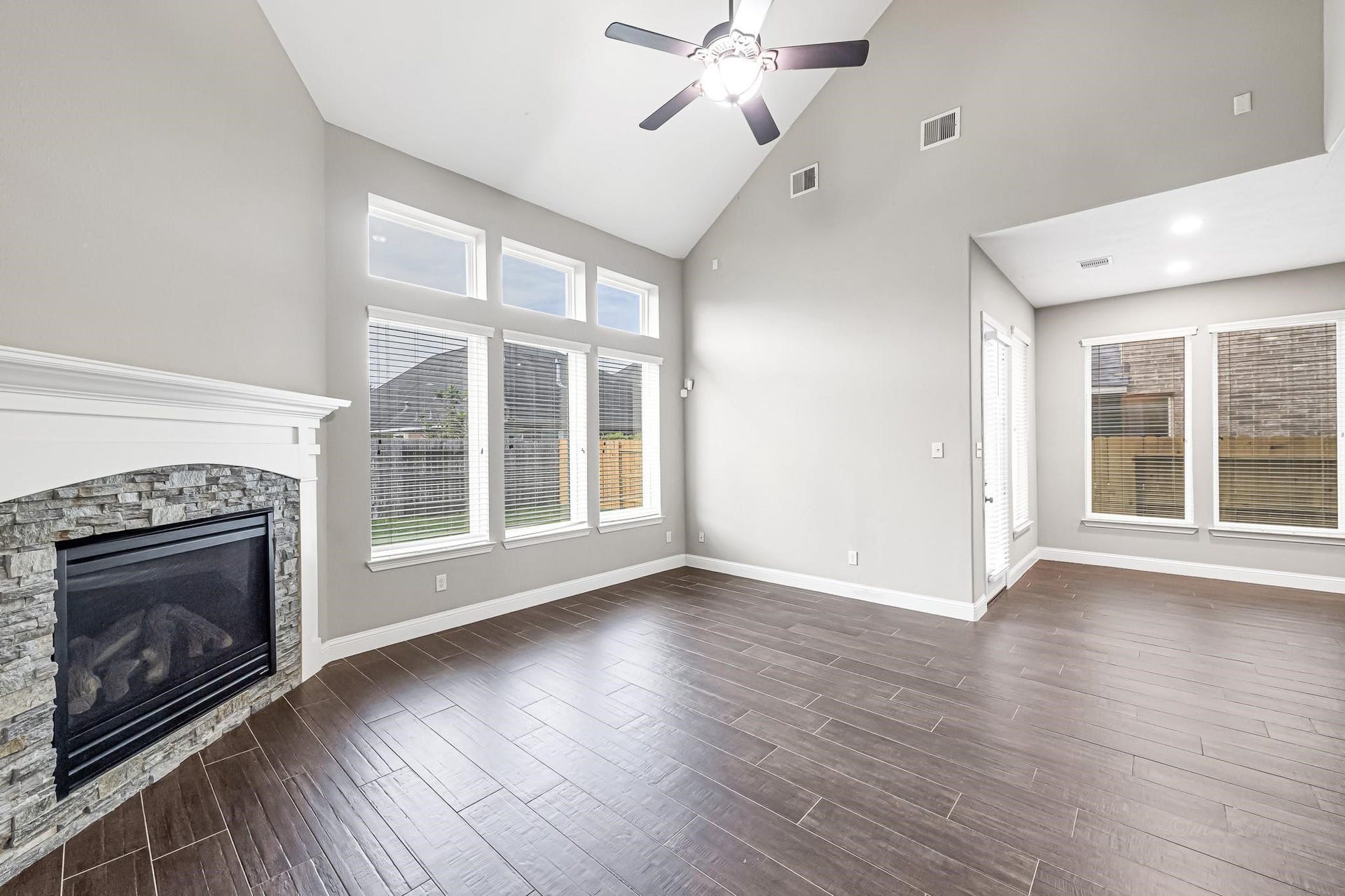 6718 Miller Shadow Lane, Sugar Land, TX 77479 6718 Miller Shadow Lane, Sugar Land, TX 77479