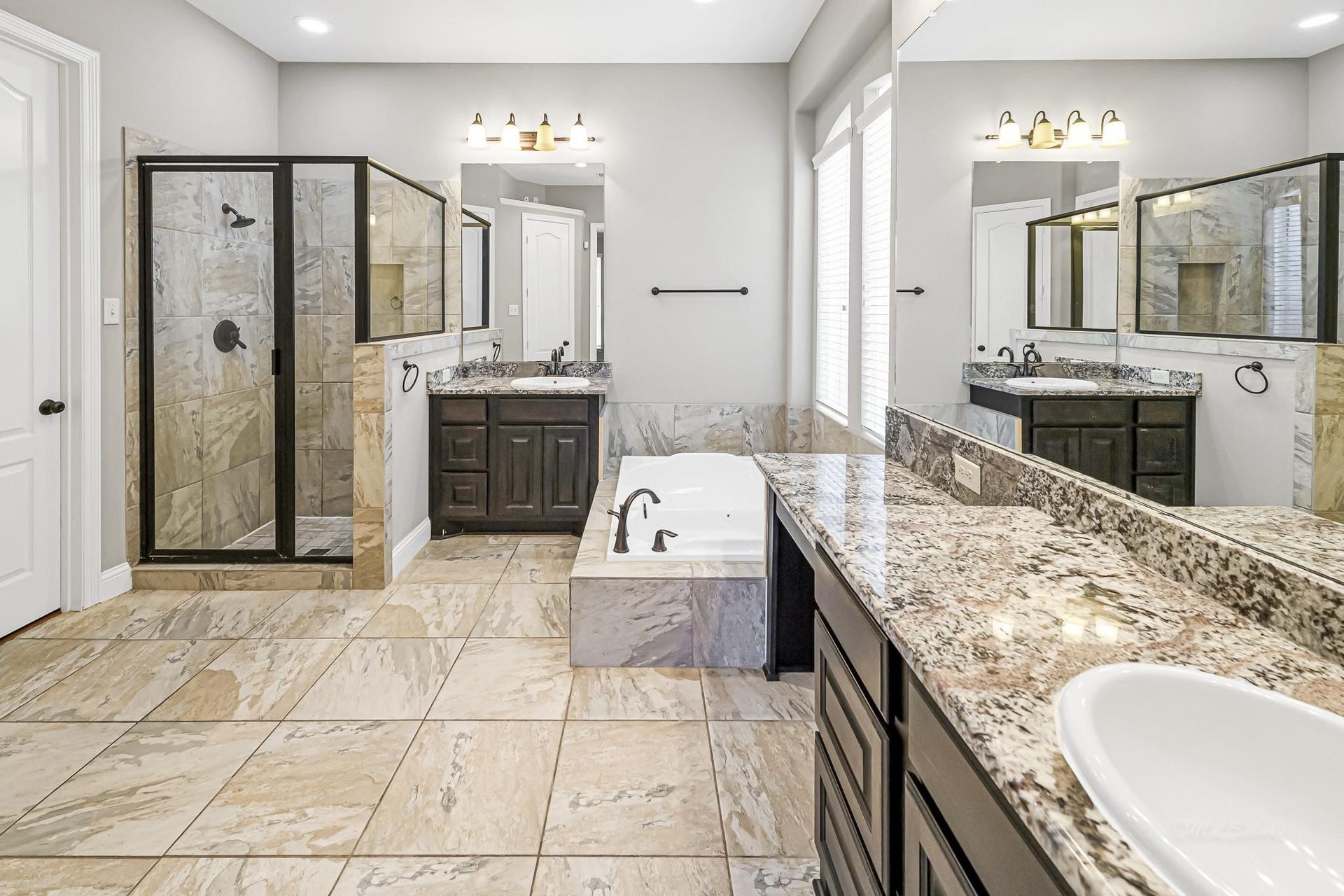 6718 Miller Shadow Lane, Sugar Land, TX 77479 6718 Miller Shadow Lane, Sugar Land, TX 77479