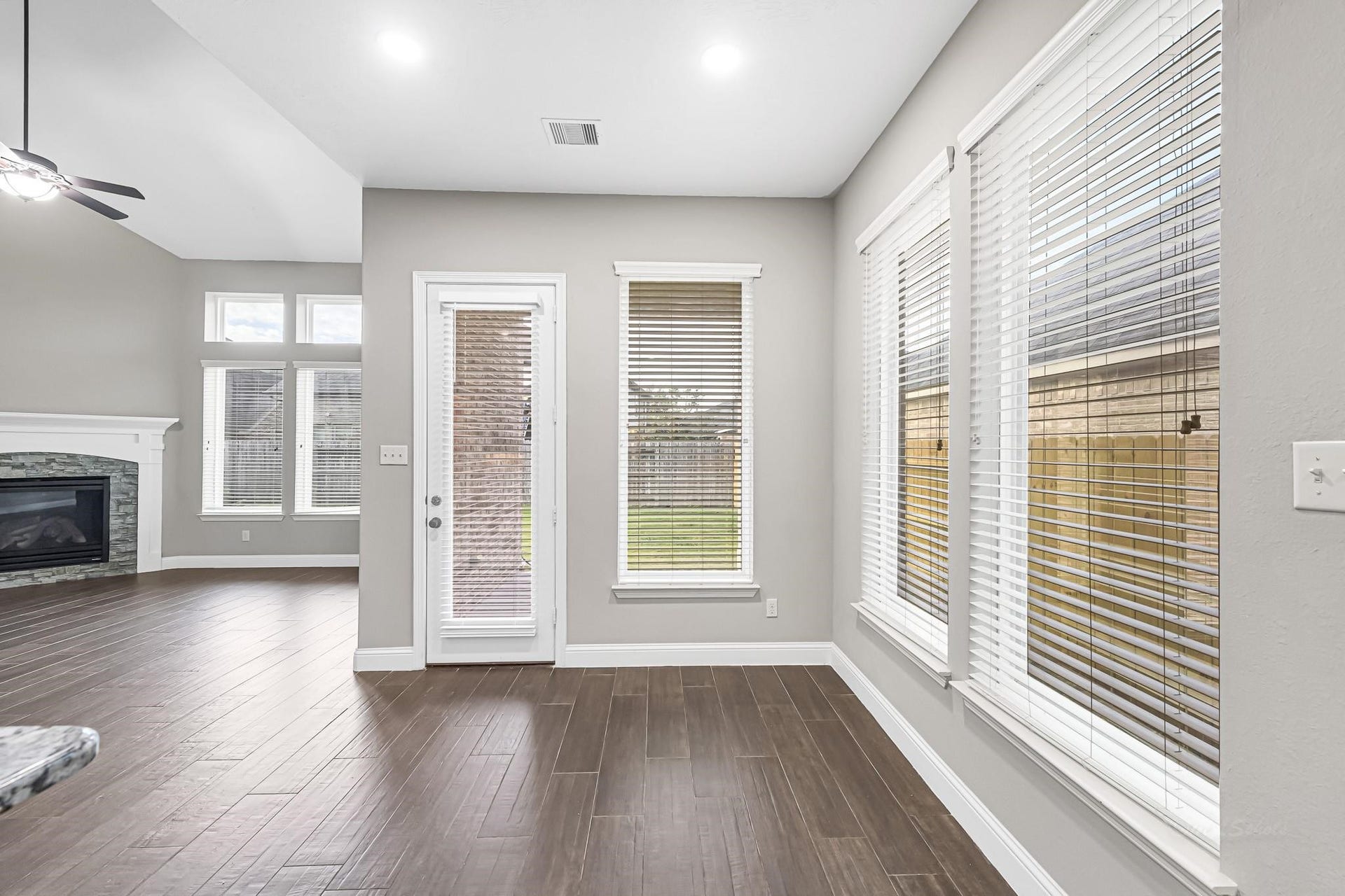 6718 Miller Shadow Lane, Sugar Land, TX 77479 6718 Miller Shadow Lane, Sugar Land, TX 77479