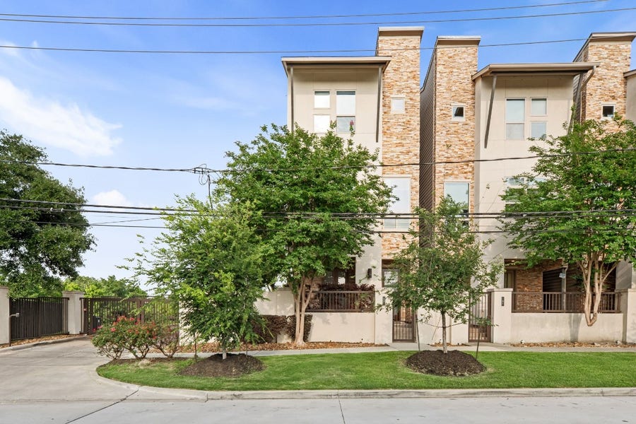 Property photo for 196 Harvard Street, Houston, TX