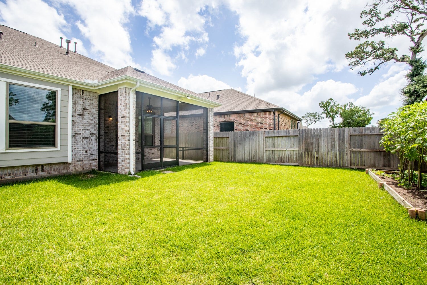 10719 Blossom River Drive, Missouri City, TX 77459 beautiful backyard with no back neighbors