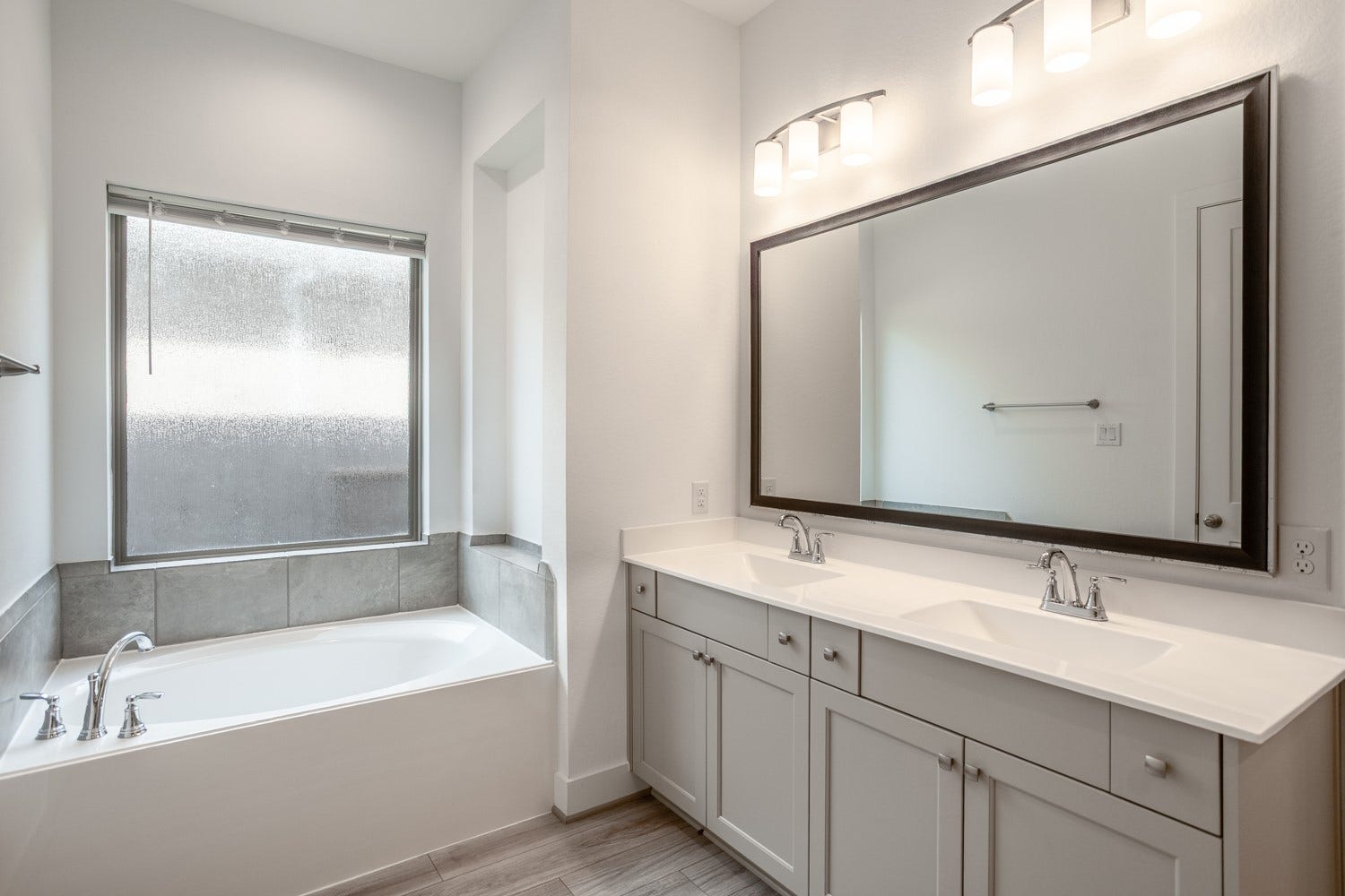 10719 Blossom River Drive, Missouri City, TX 77459 Primary Bathroom