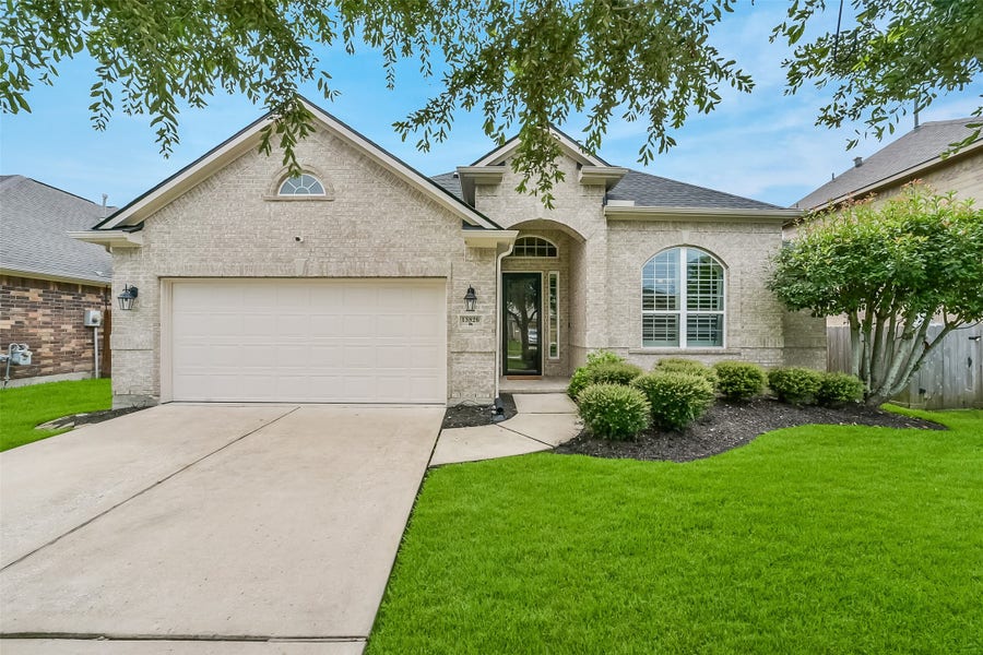 Property photo for 13826 Birney Point Lane, Houston, TX