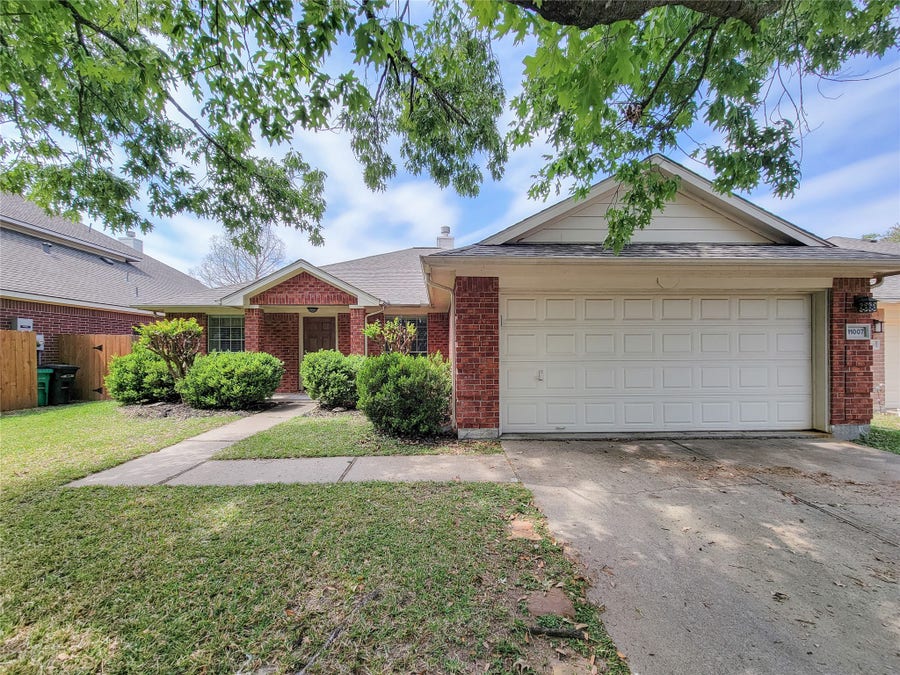 Property photo for 11007 Desert Springs Circle, Houston, TX