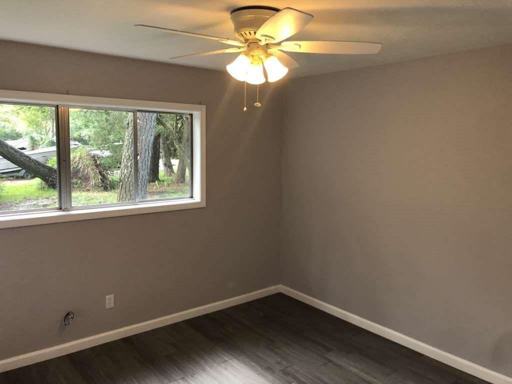3515 Elm Drive, Dickinson, TX 77539 3515 Elm Drive, Dickinson, TX 77539
