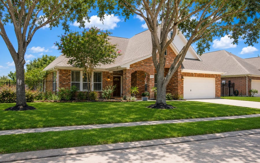 Property photo for 18707 Agua Vista Drive, Houston, TX