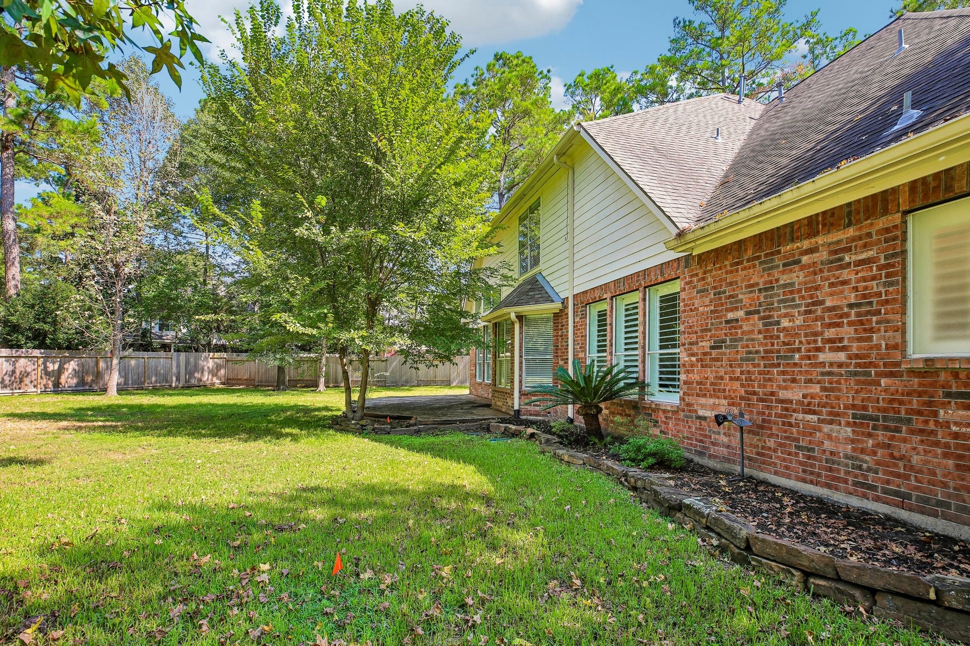 14 Guinevere Place, The Woodlands, TX 77384 14 Guinevere Place, The Woodlands, TX 77384