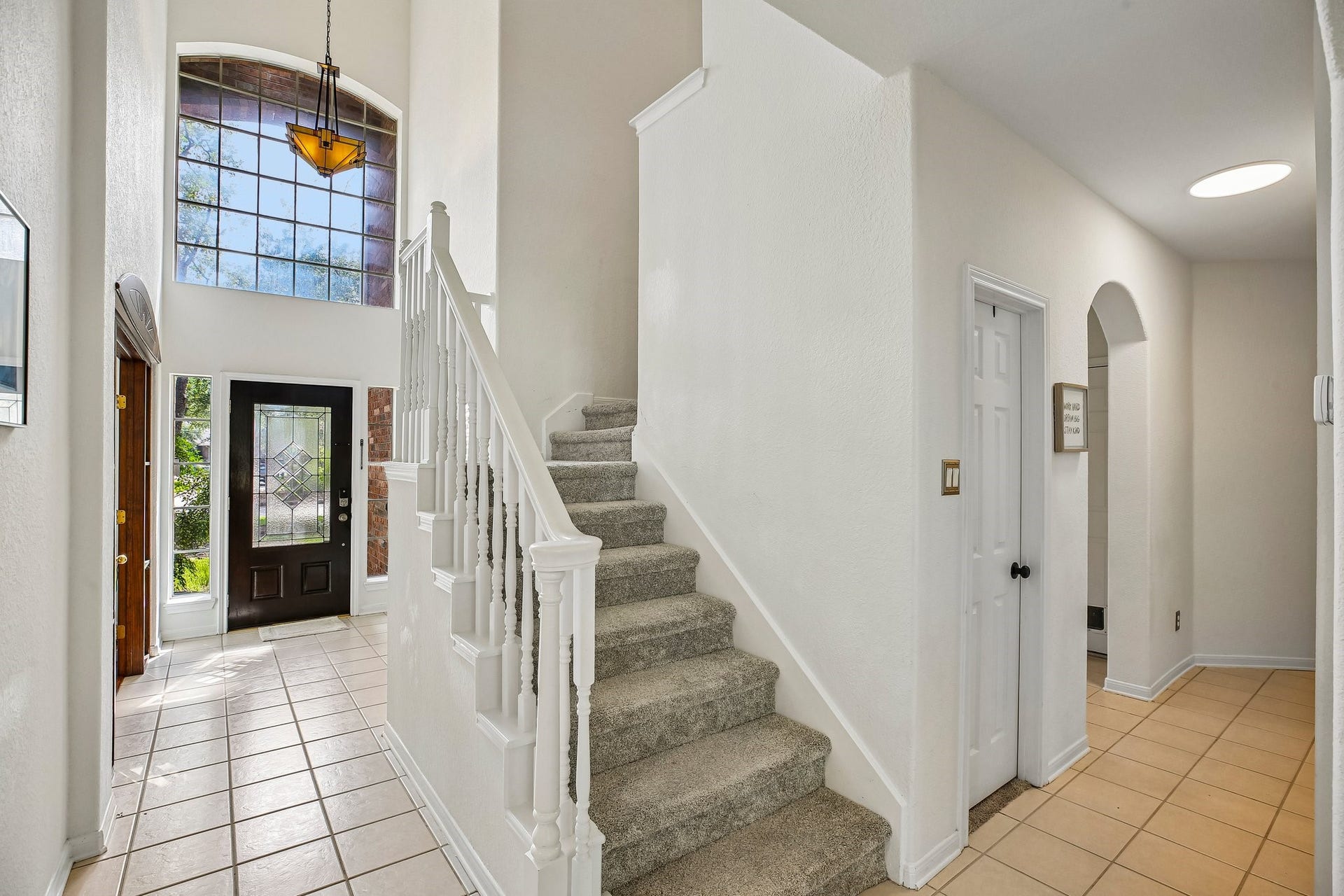 14 Guinevere Place, The Woodlands, TX 77384 14 Guinevere Place, The Woodlands, TX 77384