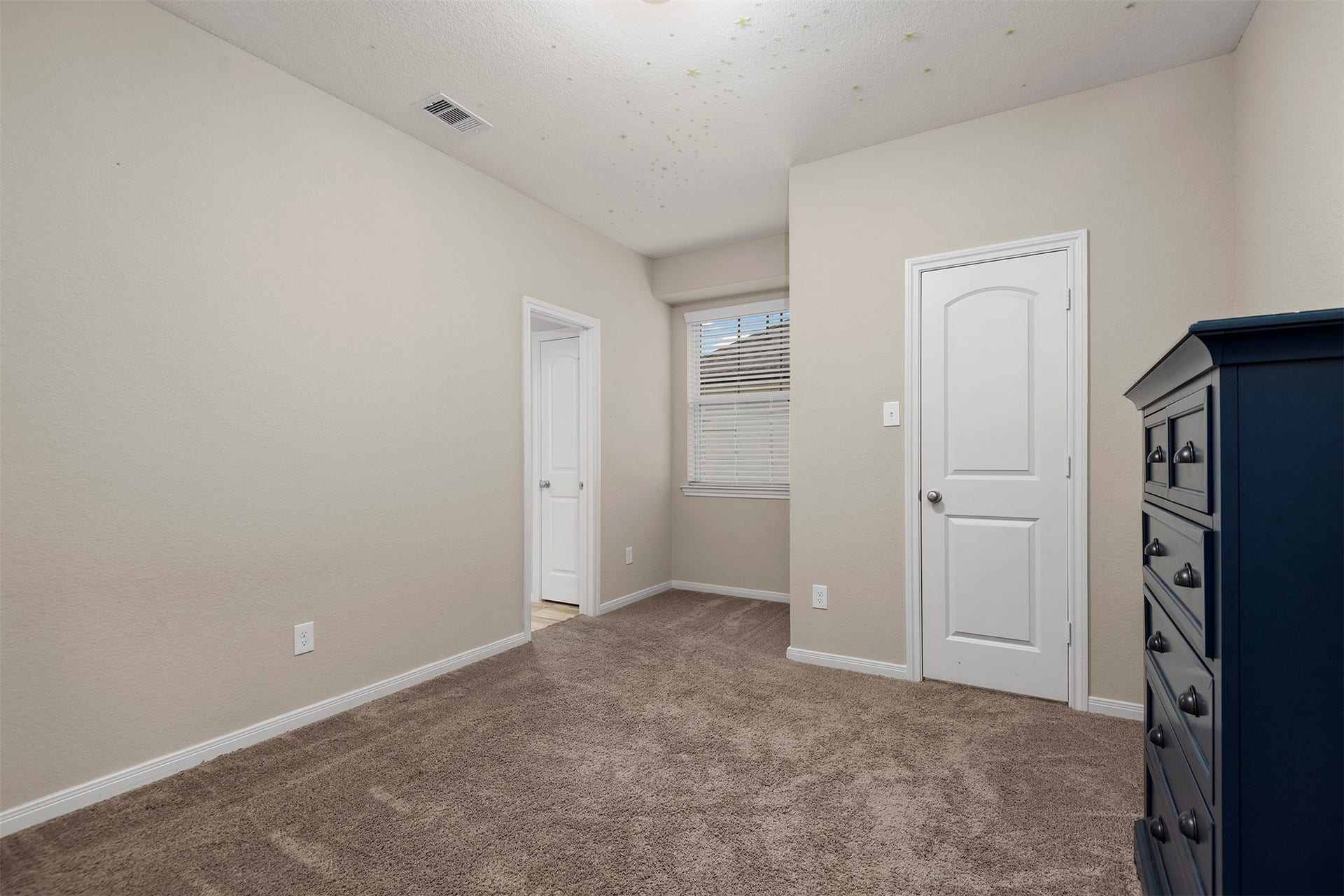 335 Biltmore Loop, Montgomery, TX 77316 335 Biltmore Loop, Montgomery, TX 77316