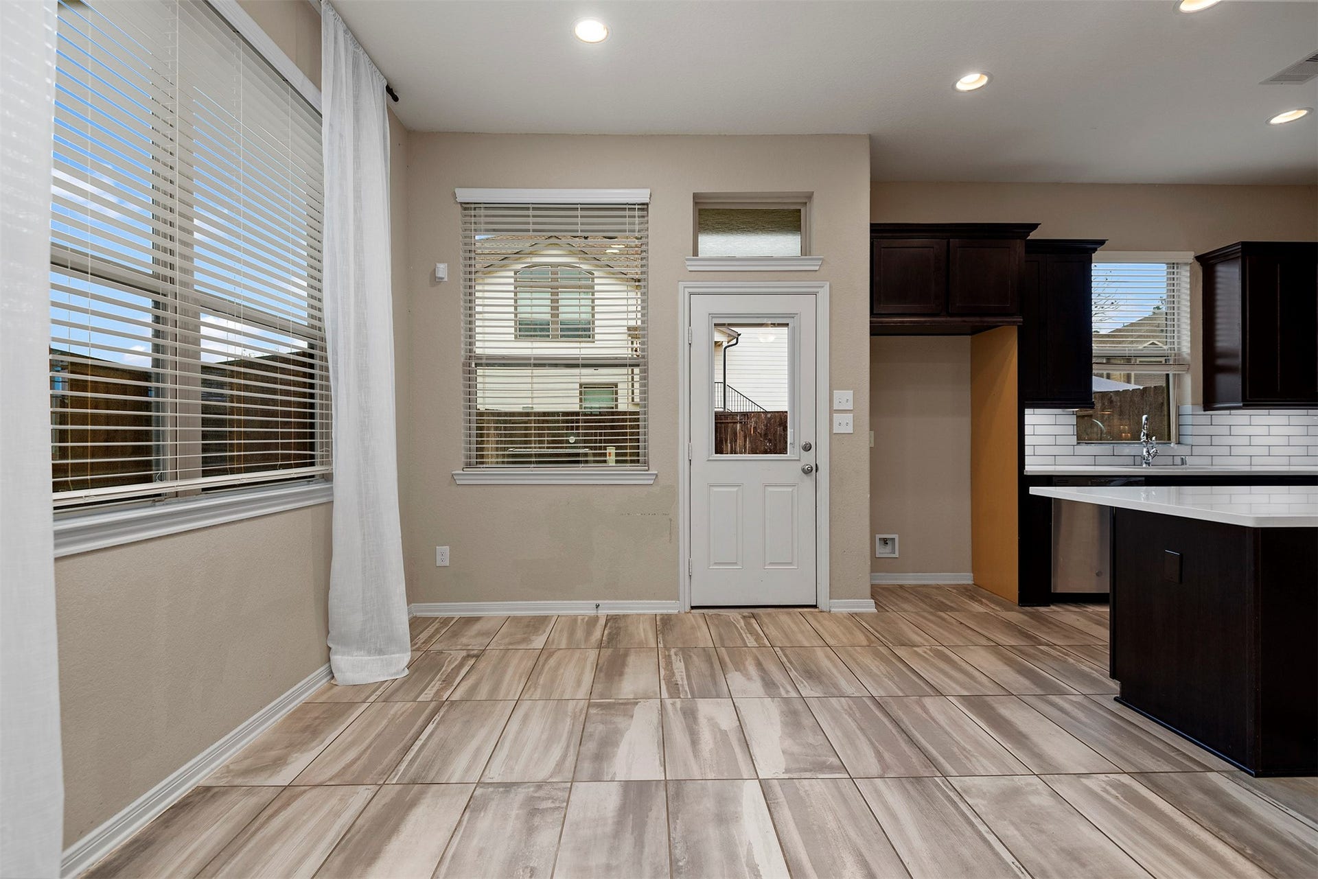 335 Biltmore Loop, Montgomery, TX 77316 335 Biltmore Loop, Montgomery, TX 77316
