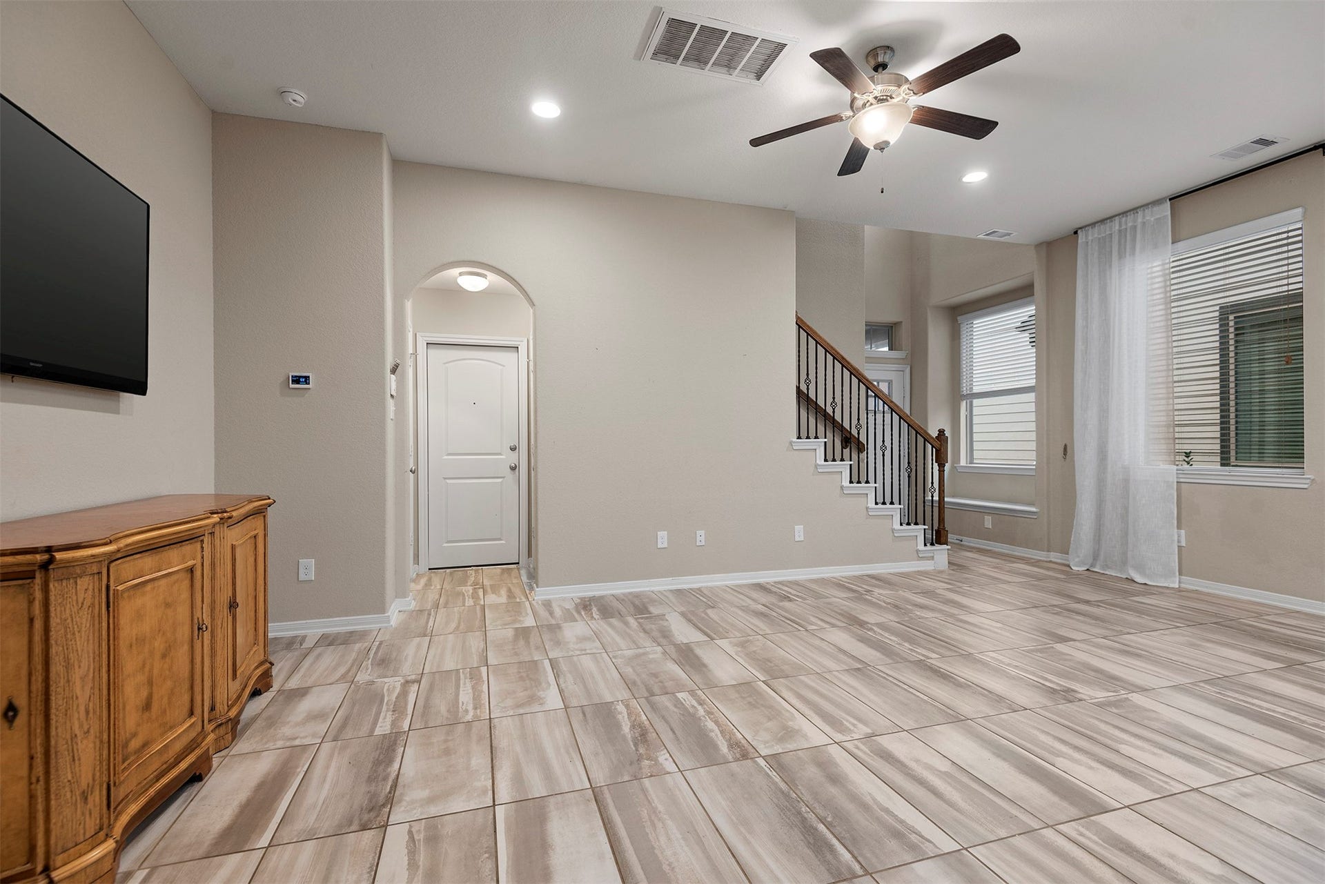 335 Biltmore Loop, Montgomery, TX 77316 335 Biltmore Loop, Montgomery, TX 77316