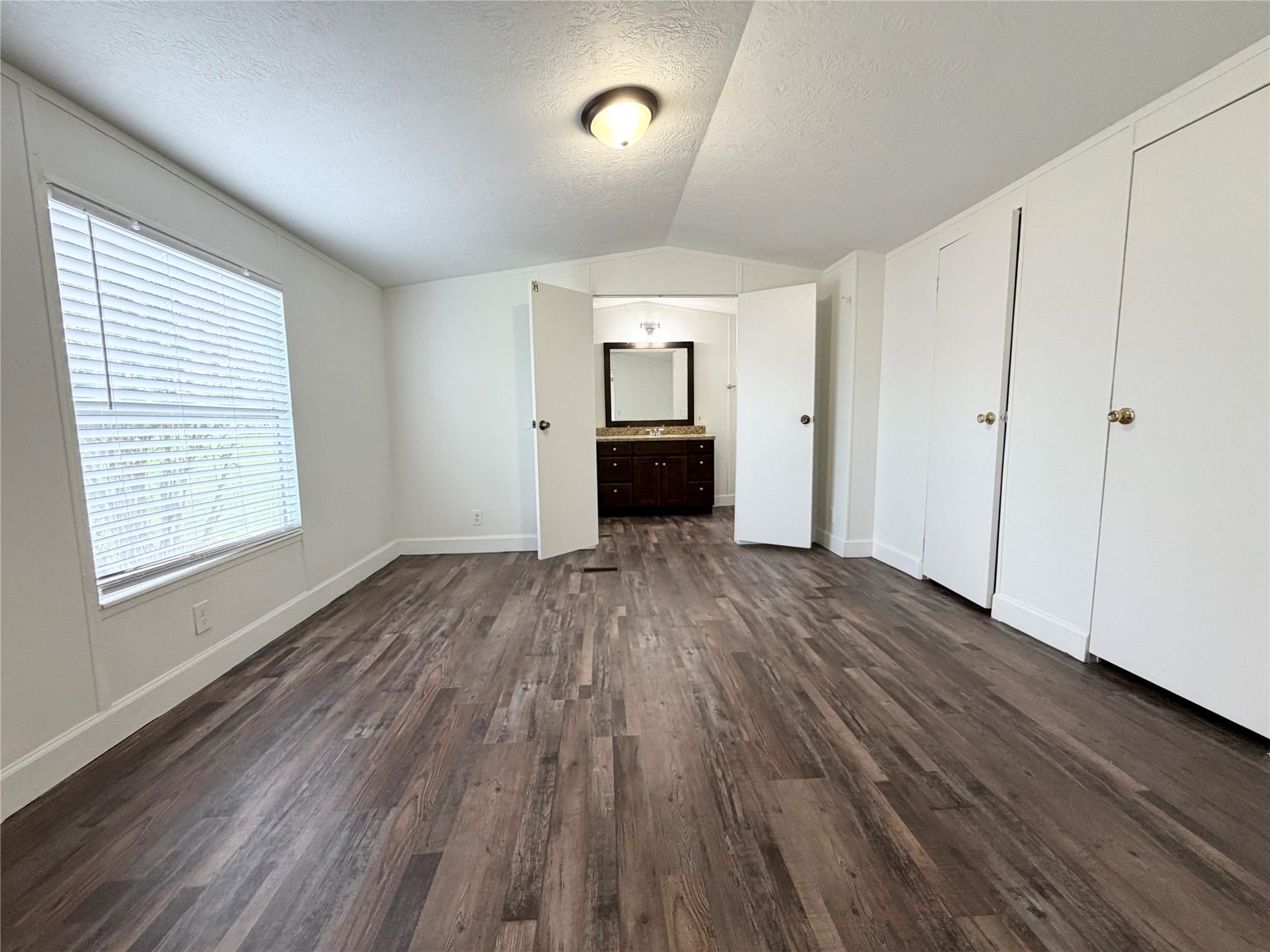 5323 N Redell Road, Baytown, TX 77521 5323 N Redell Road, Baytown, TX 77521