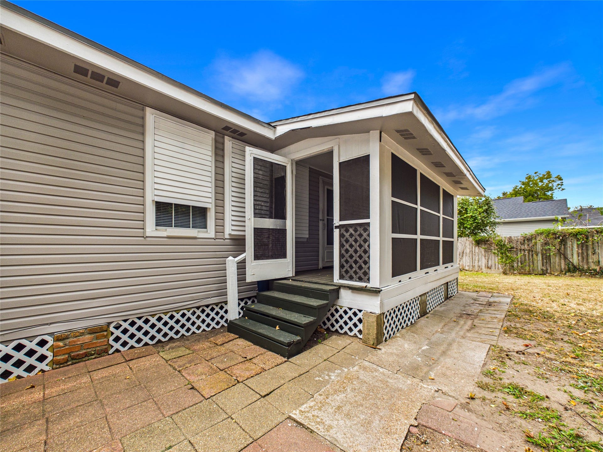 917 Laurel Street, La Marque, TX 77568 917 Laurel Street, La Marque, TX 77568