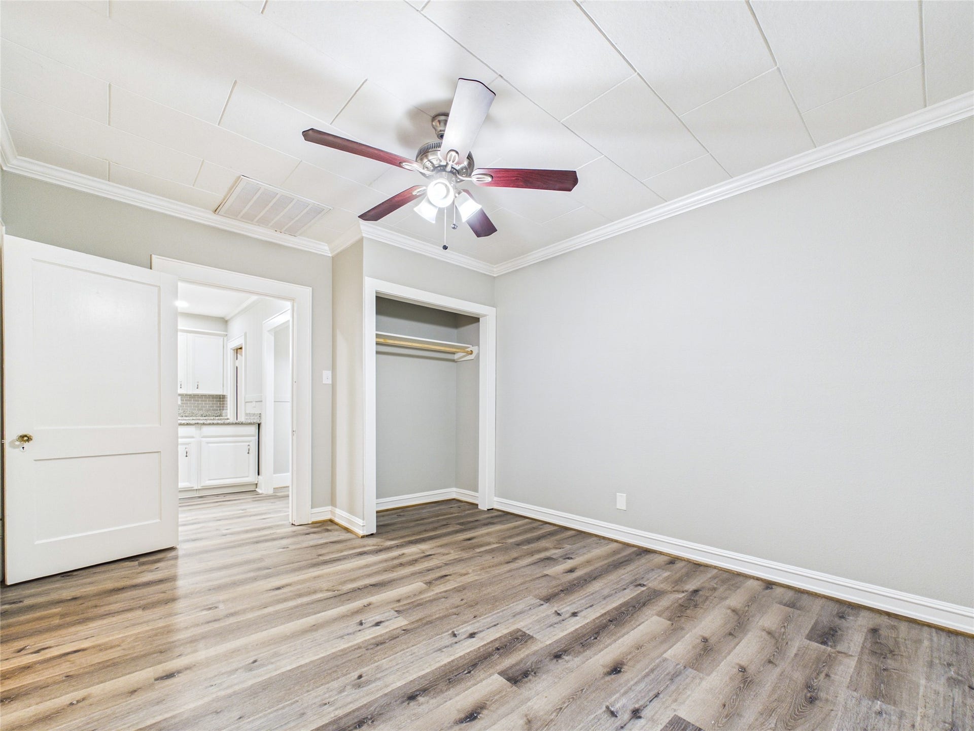 917 Laurel Street, La Marque, TX 77568 917 Laurel Street, La Marque, TX 77568