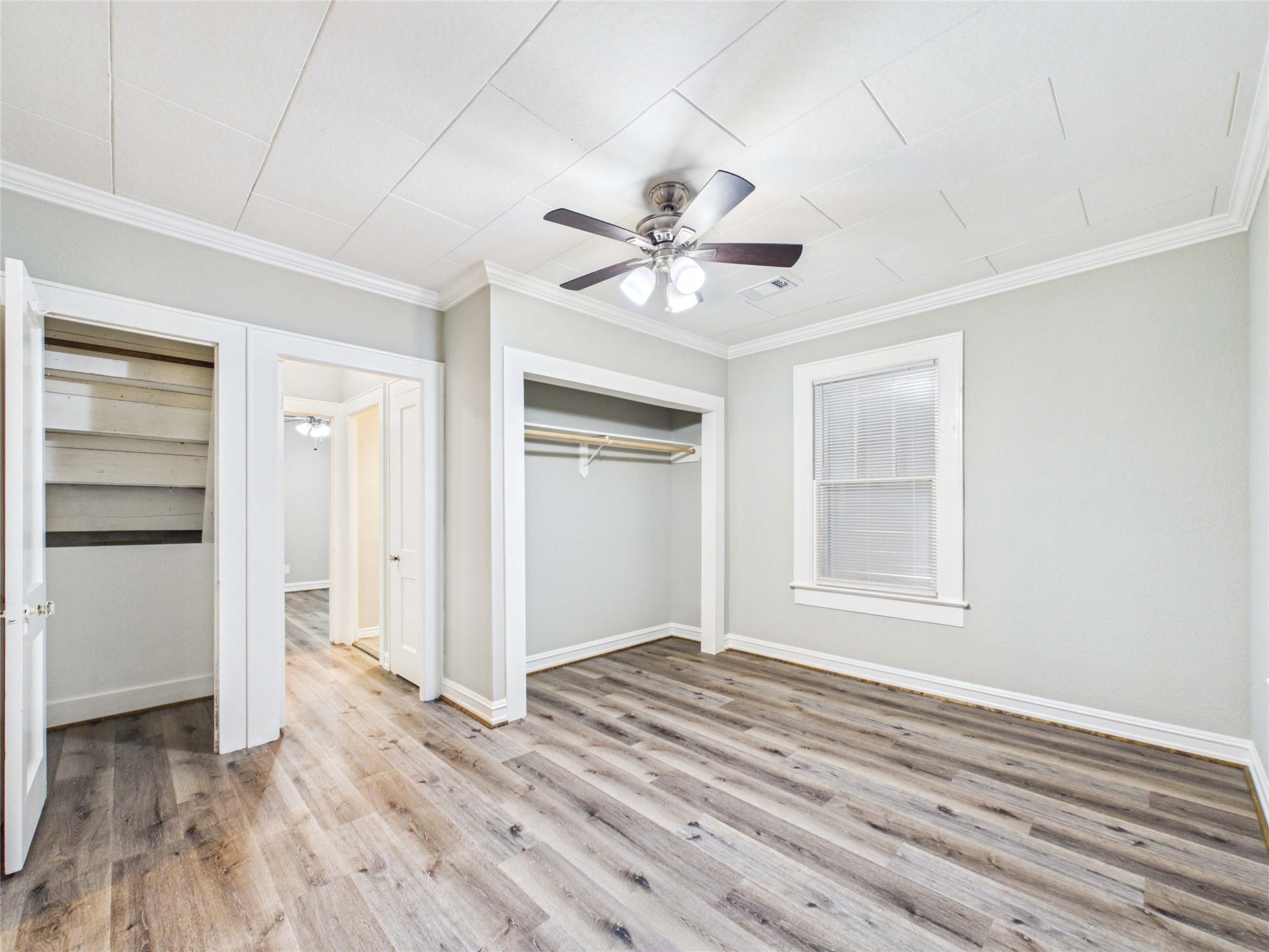 917 Laurel Street, La Marque, TX 77568 Bedroom #2