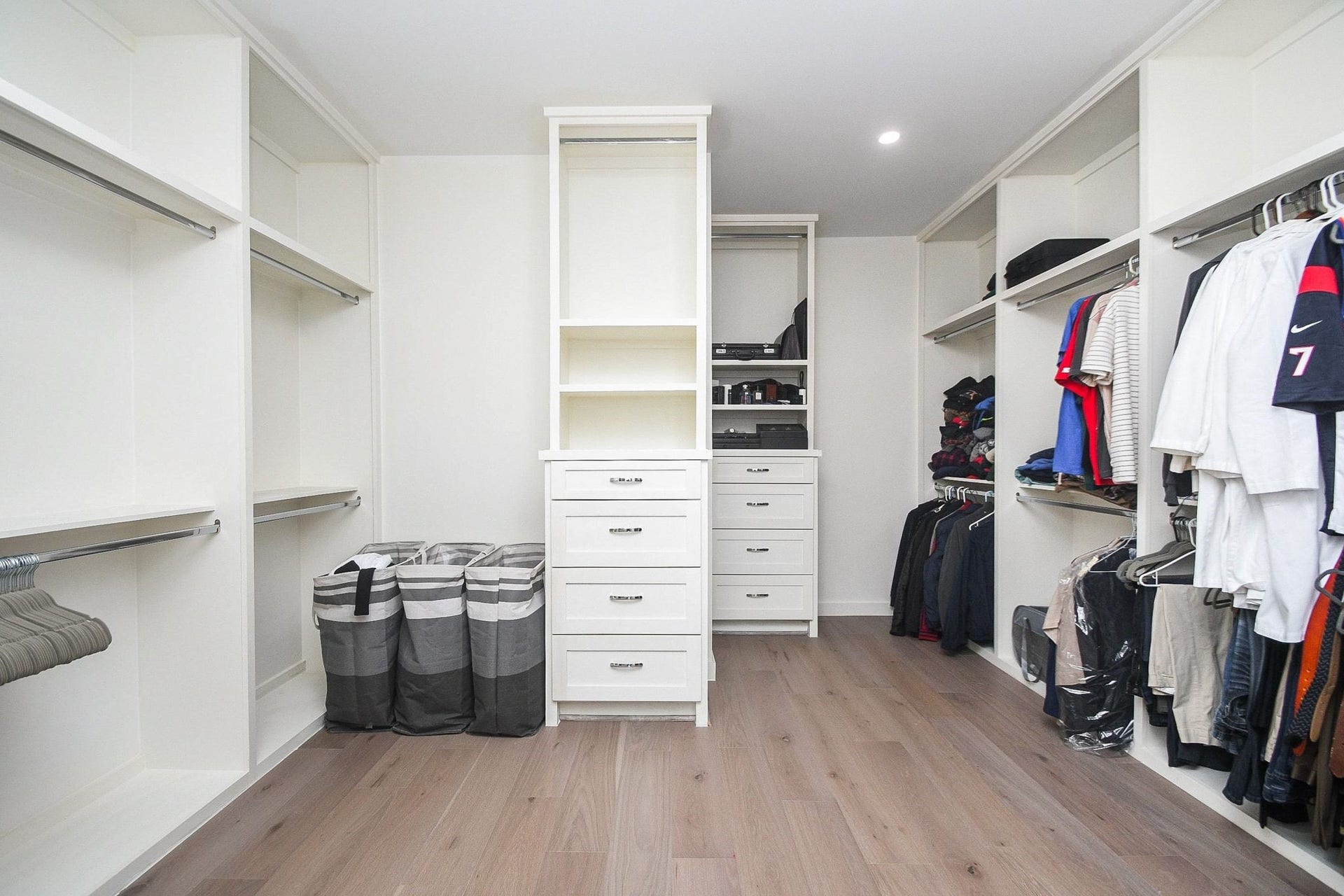 4031 Lanark Lane, #B, Houston, TX 77025 Another angle of the spacious walk in closet.