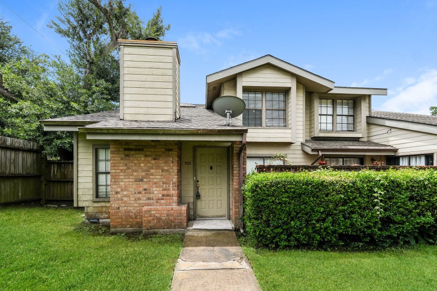 Property photo for 200 Pecan Drive, #702, League City, TX