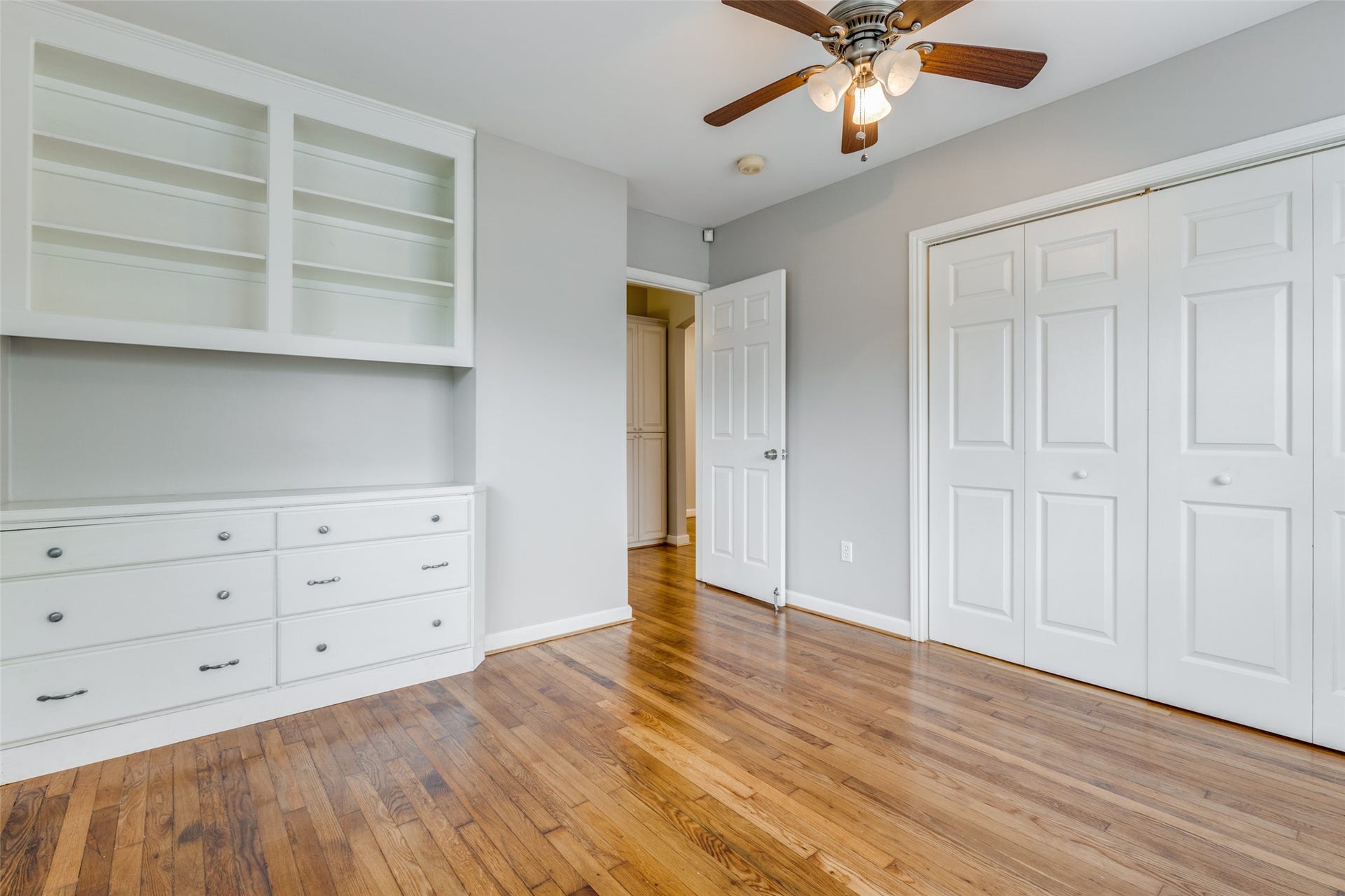 4035 Oak Ridge Street, Houston, TX 77009 4035 Oak Ridge Street, Houston, TX 77009