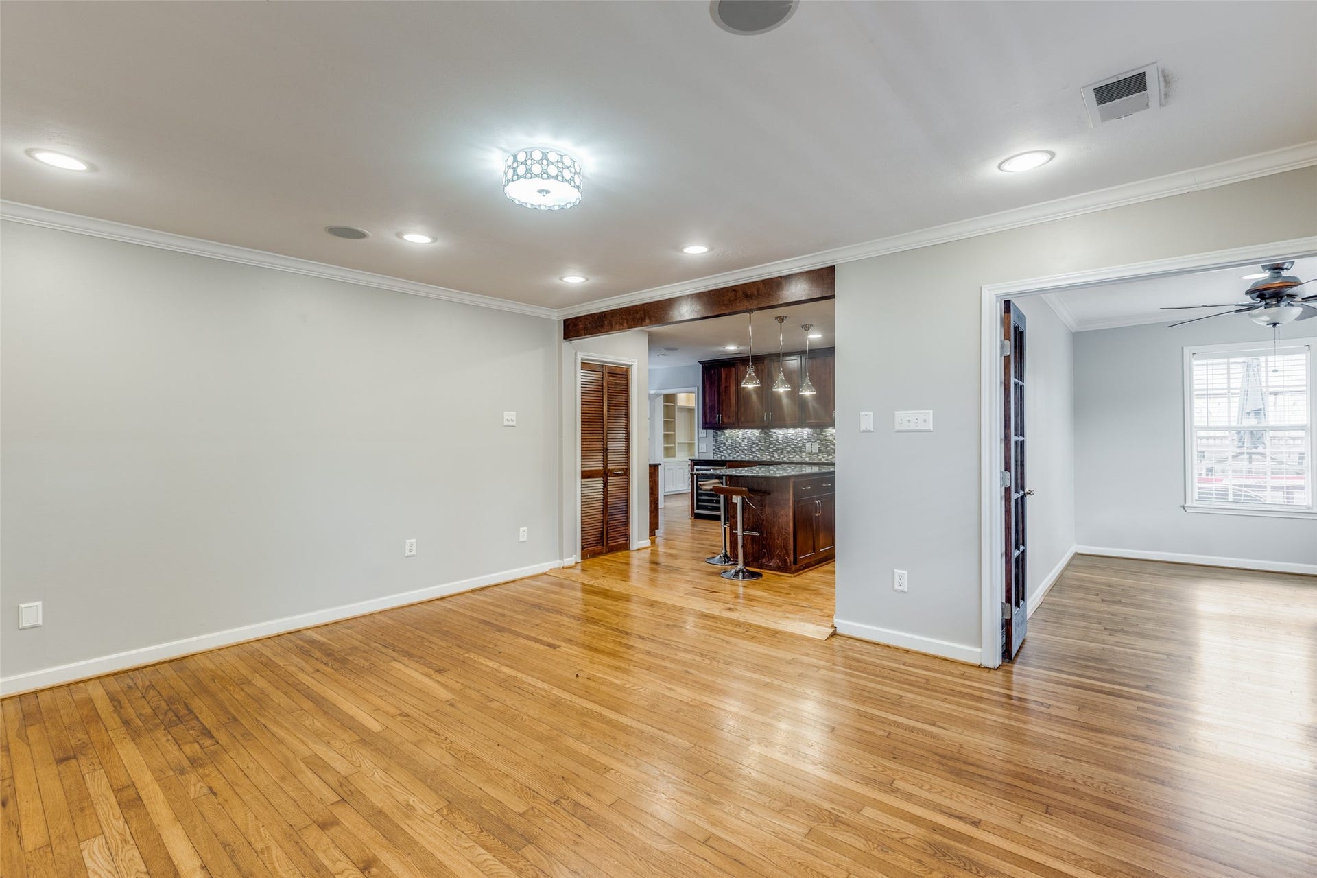 4035 Oak Ridge Street, Houston, TX 77009 4035 Oak Ridge Street, Houston, TX 77009
