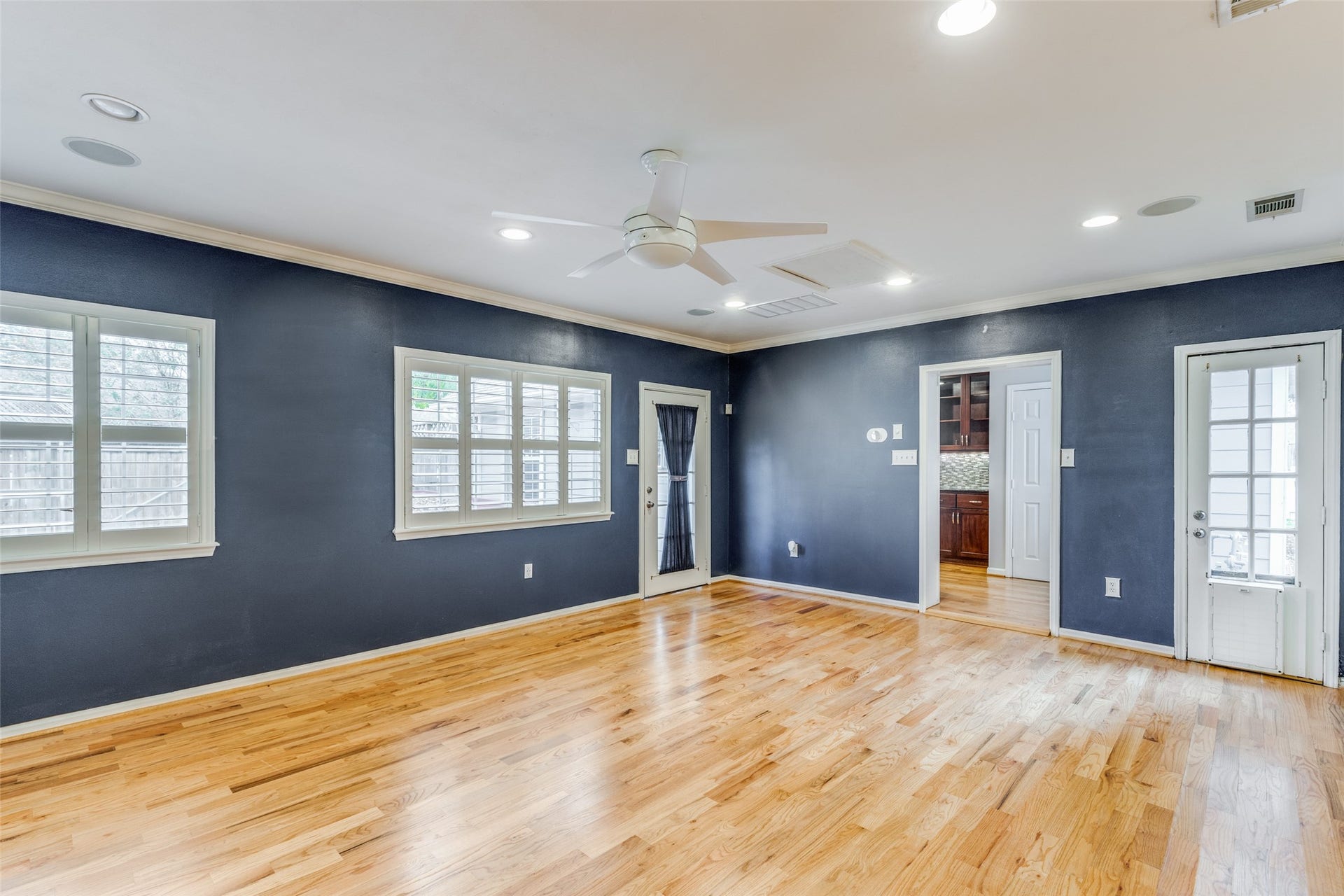 4035 Oak Ridge Street, Houston, TX 77009 4035 Oak Ridge Street, Houston, TX 77009