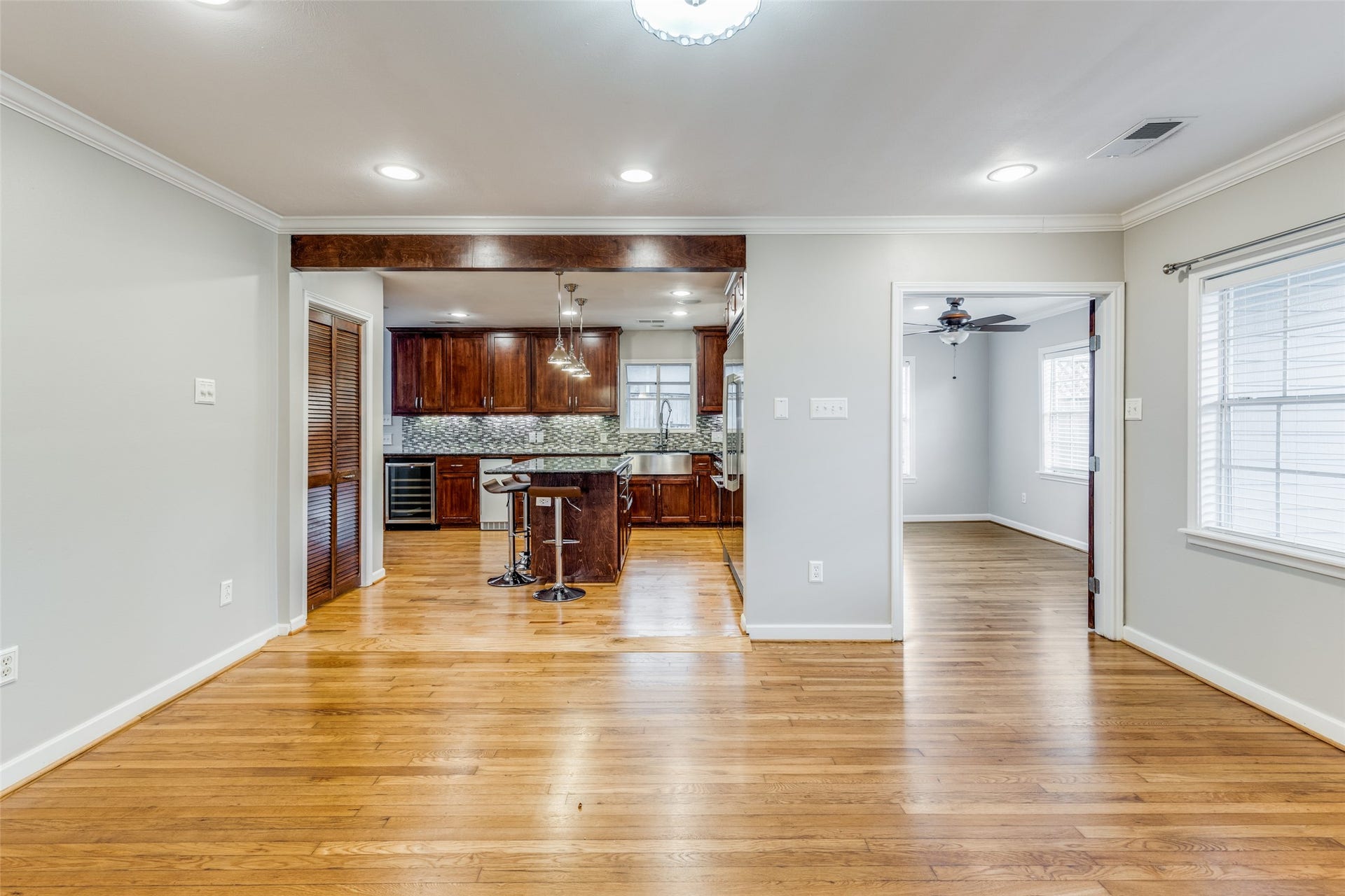 4035 Oak Ridge Street, Houston, TX 77009 4035 Oak Ridge Street, Houston, TX 77009