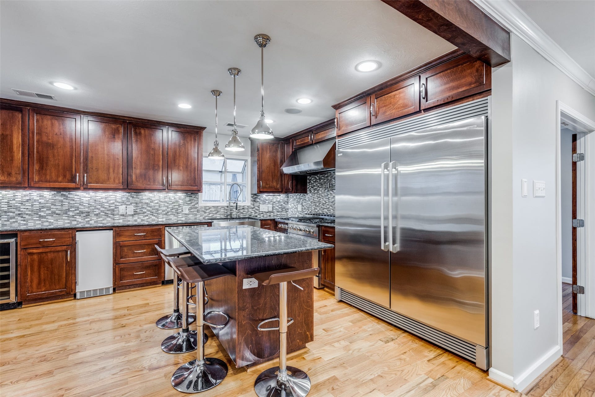 4035 Oak Ridge Street, Houston, TX 77009 4035 Oak Ridge Street, Houston, TX 77009